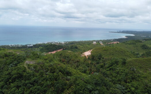 Terreno di sviluppo con vista mare a Coson
