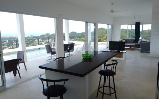 Magnifica villa con vista sull’oceano