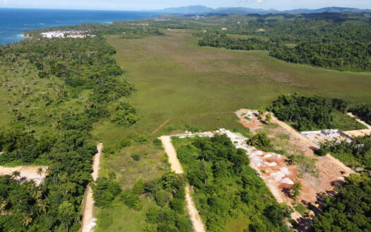 Ottieni il lotto per costruire la tua villa da sogno vicino alla spiaggia di Popy