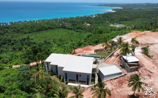 Villa di alta qualità con 5 camere da letto e vista oceano impressionante